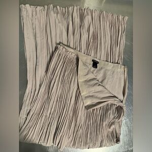 Club Monaco - soft silky pleated maxi skirt